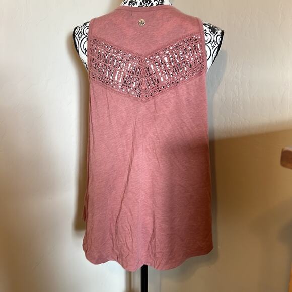 Prana tank - Picture 2 of 4